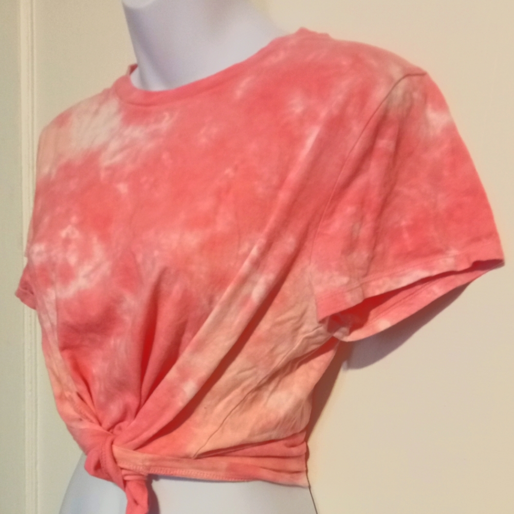 Wild Fable Ladies Pink & White Tye Dye Crop T-Shirt Sz Sm - Picture 2 of 5